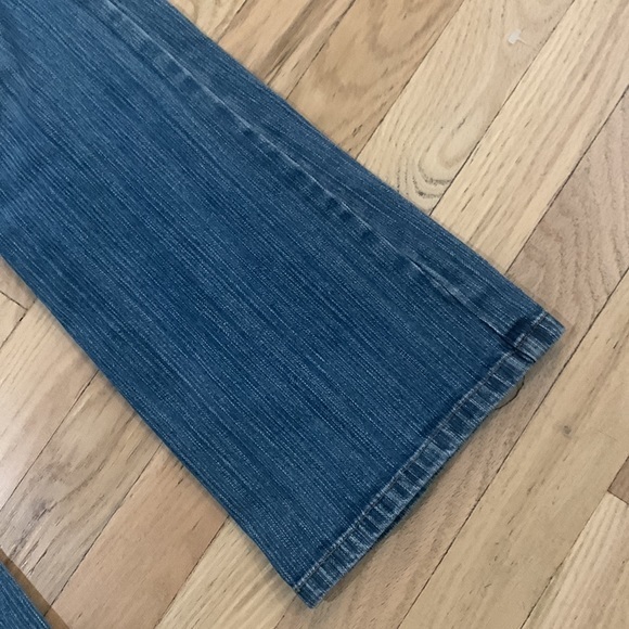 Motherhood Maternity light denim flare‎ size 2 - Picture 4 of 10